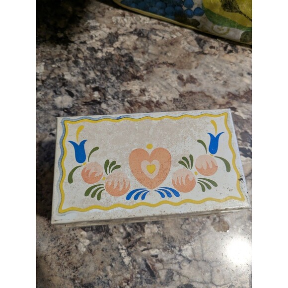 Vintage White Ohio Art Co Tin Litho Recipe Box Metal Toleware PA Dutch Grandma - Picture 5 of 11
